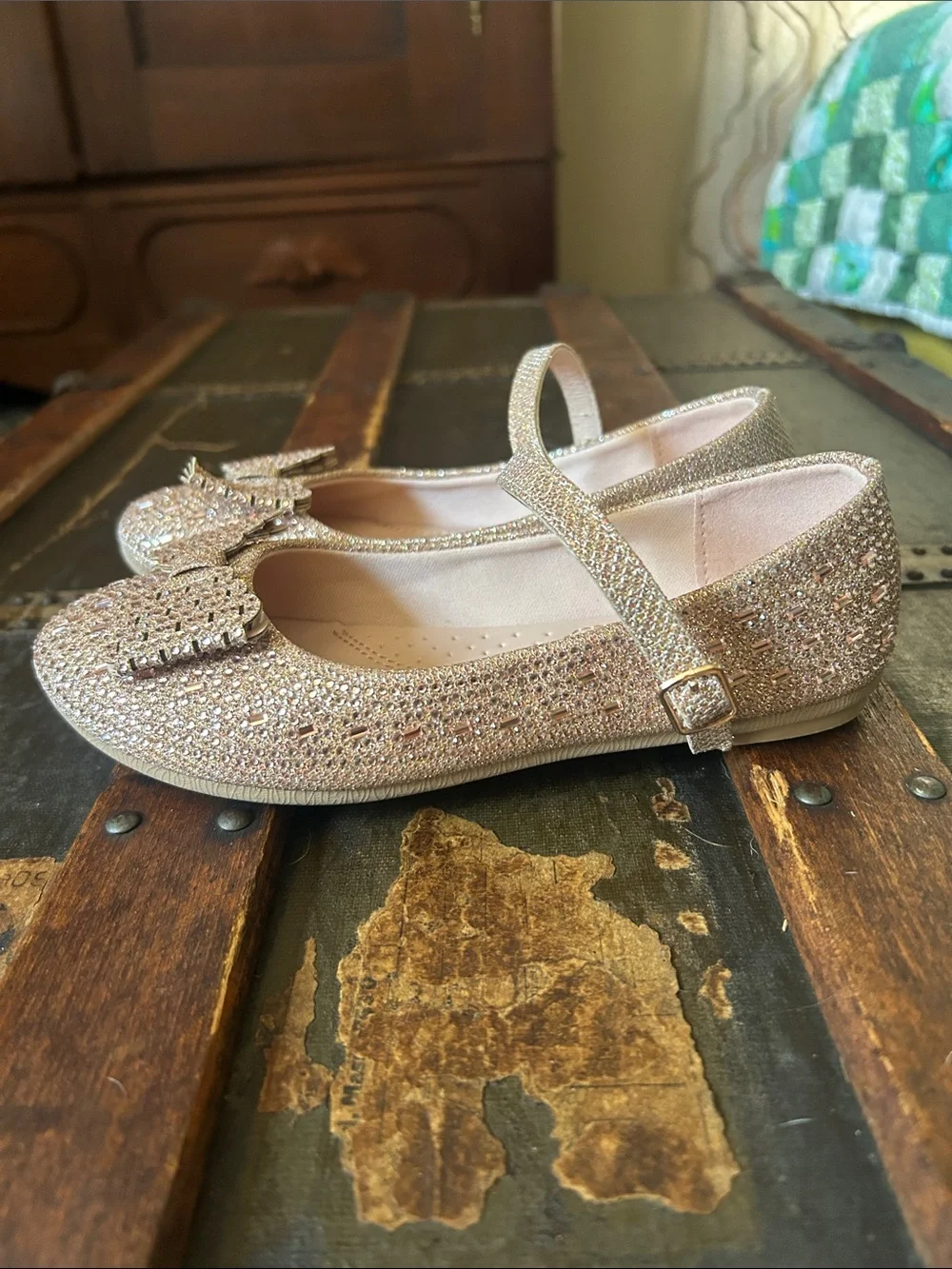Link Kids Sparkle Mary Jane Flats in Rose Gold; kids size 2